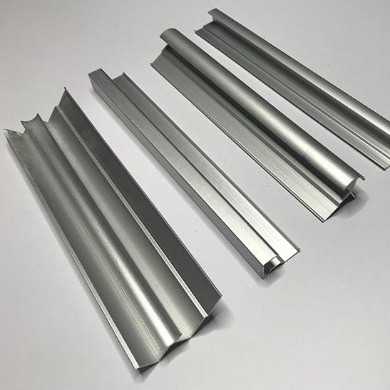 冰火(huǒ)闆輔助壓條